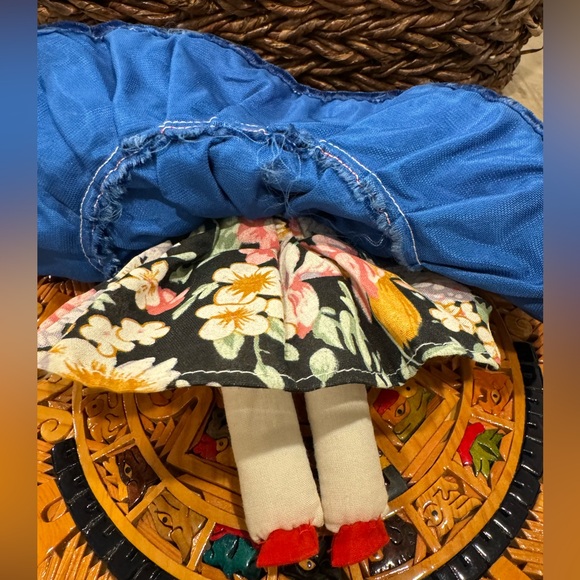 Navajo Native American Indian Fold Art Doll- Beautiful & Handcrafted - Picture 7 of 8